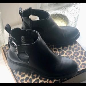 Zara Basics - ankle boots.